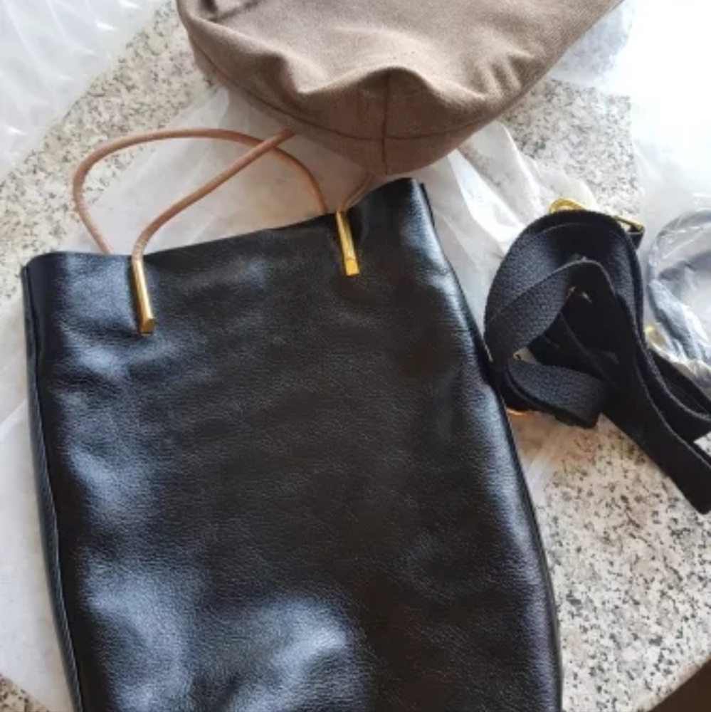❤️NWT Black Leather 3 straps, inner canvas storage bag with snaps